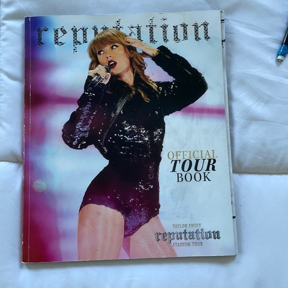 Taylor Swift Other - Book Taylor’s Swift